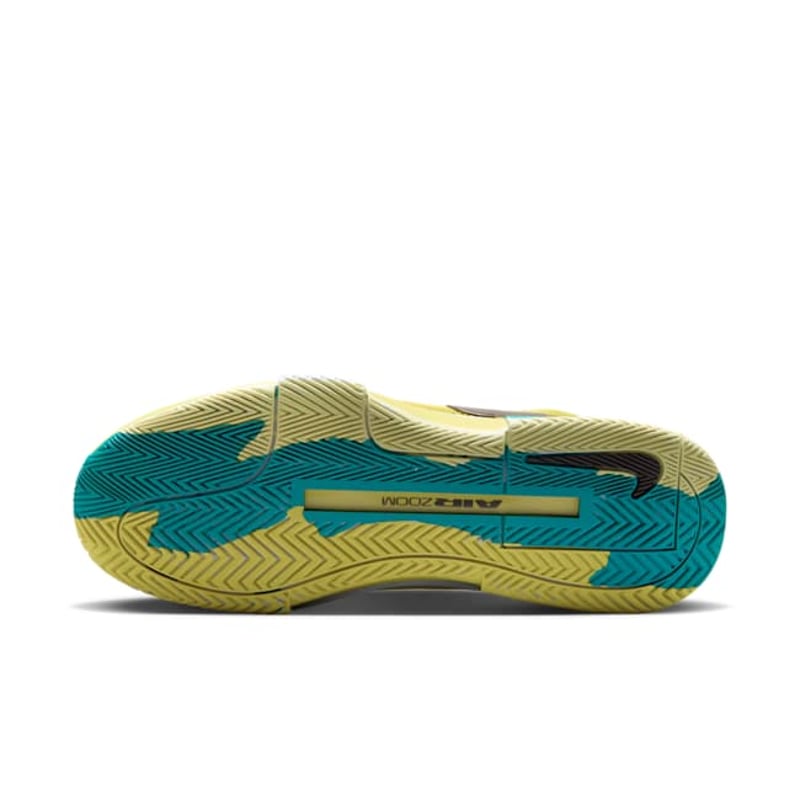 Nike GP Challenge 1 Premium HF1173-300 02
