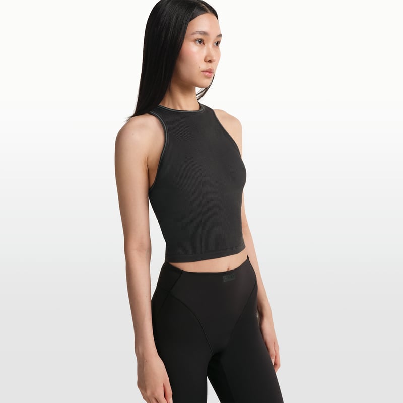 NikeSKIMS Ribbed Seamless IR5152-054 03