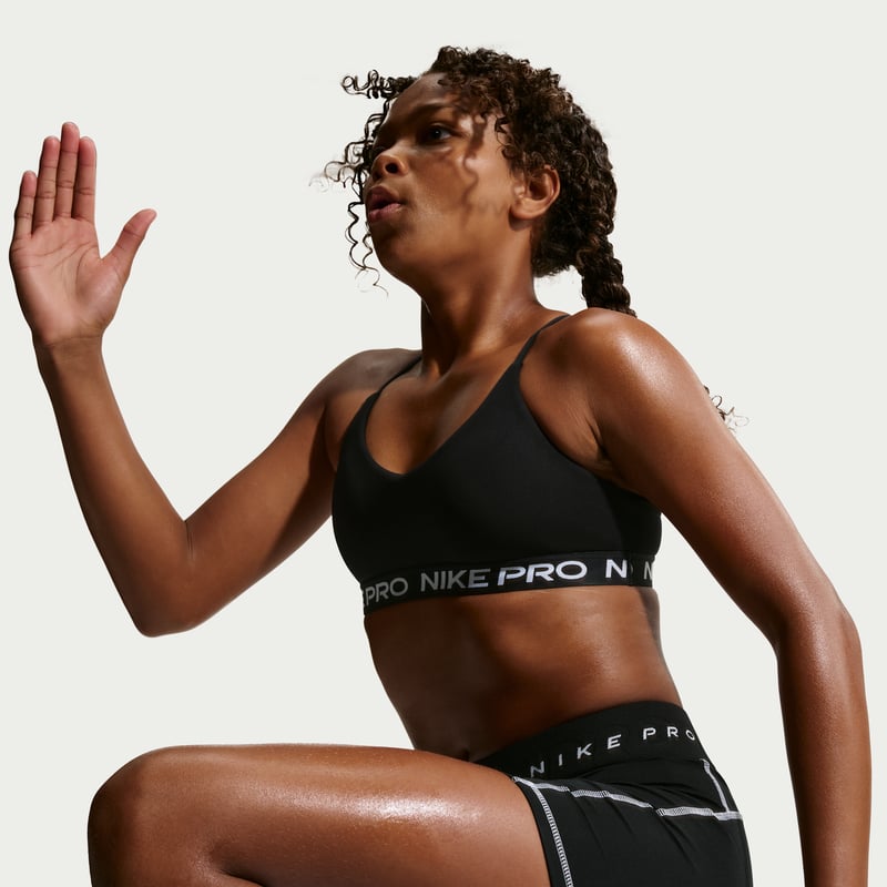 Nike Pro Indy IF0360-010 03