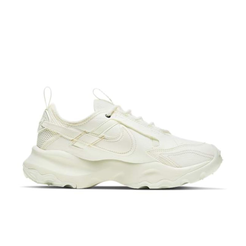 Nike TC 7900 DD9682-100 04