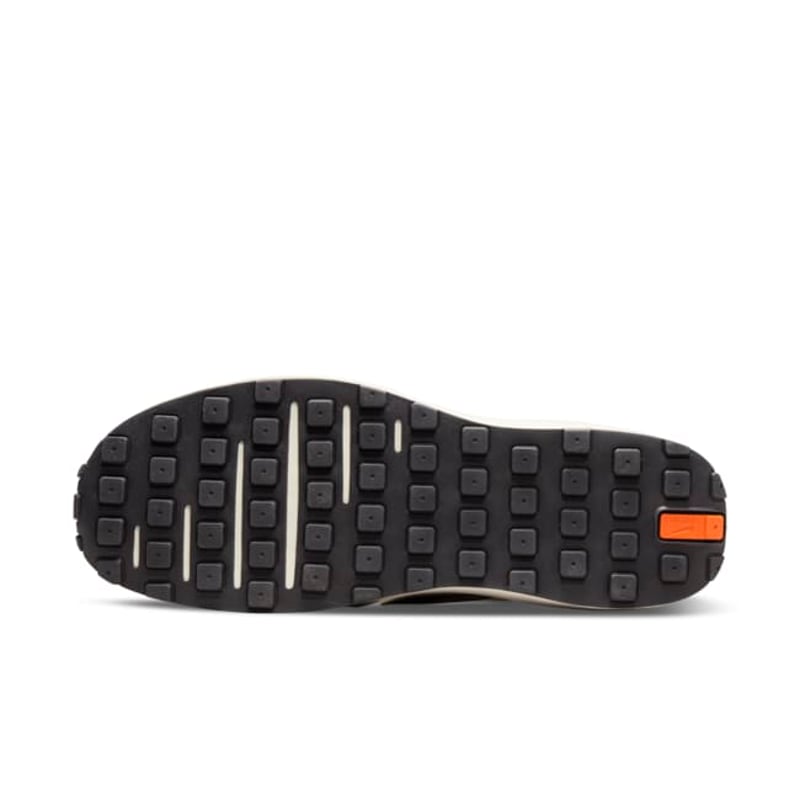 Nike Waffle One DA7995-102 02