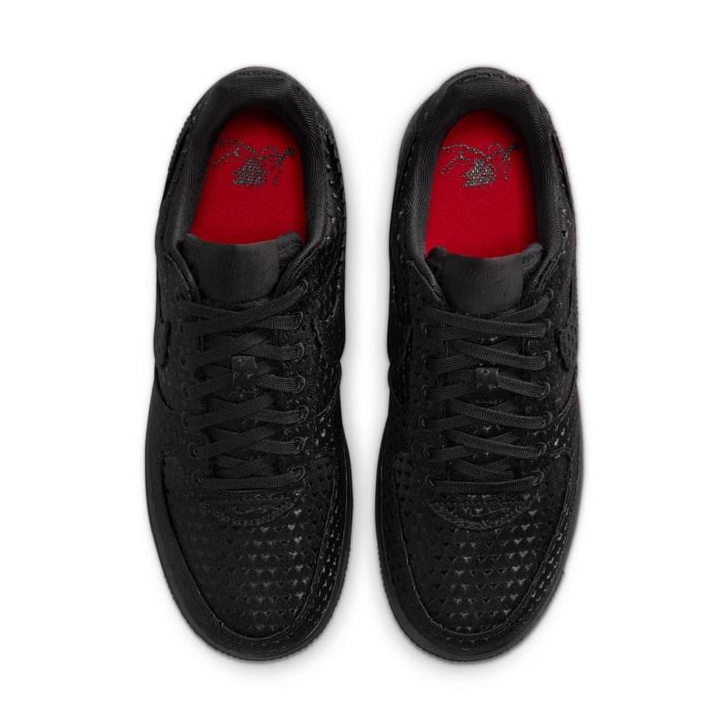 Nike Air Force 1 '07 SE Sneaker "Valentine's Day" | Damen | Sportstyle | 04 | SPORTSHOWROOM