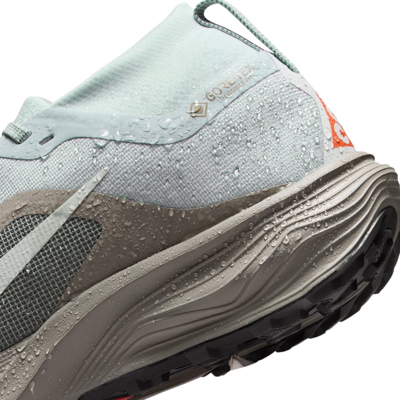 Nike ACG Pegasus GORE-TEX terrengløpesko "Light Silver & Light Army" | Dame | Utendørs | 09 | SPORTSHOWROOM