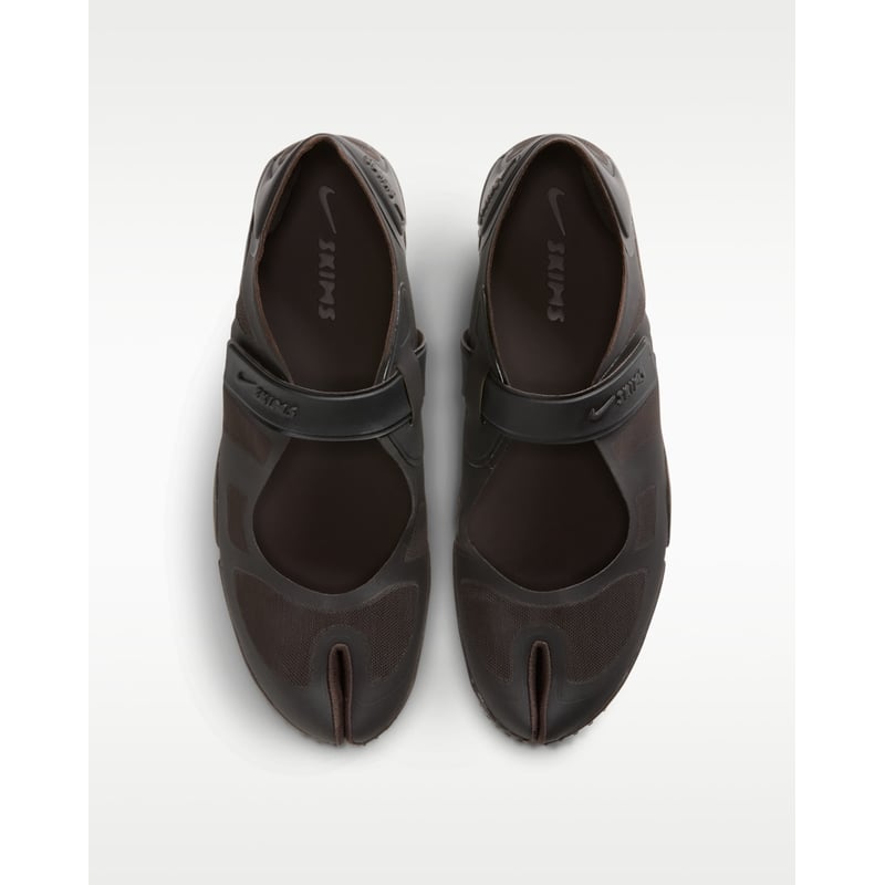 NikeSKIMS Rift Mesh IO7694-200 04