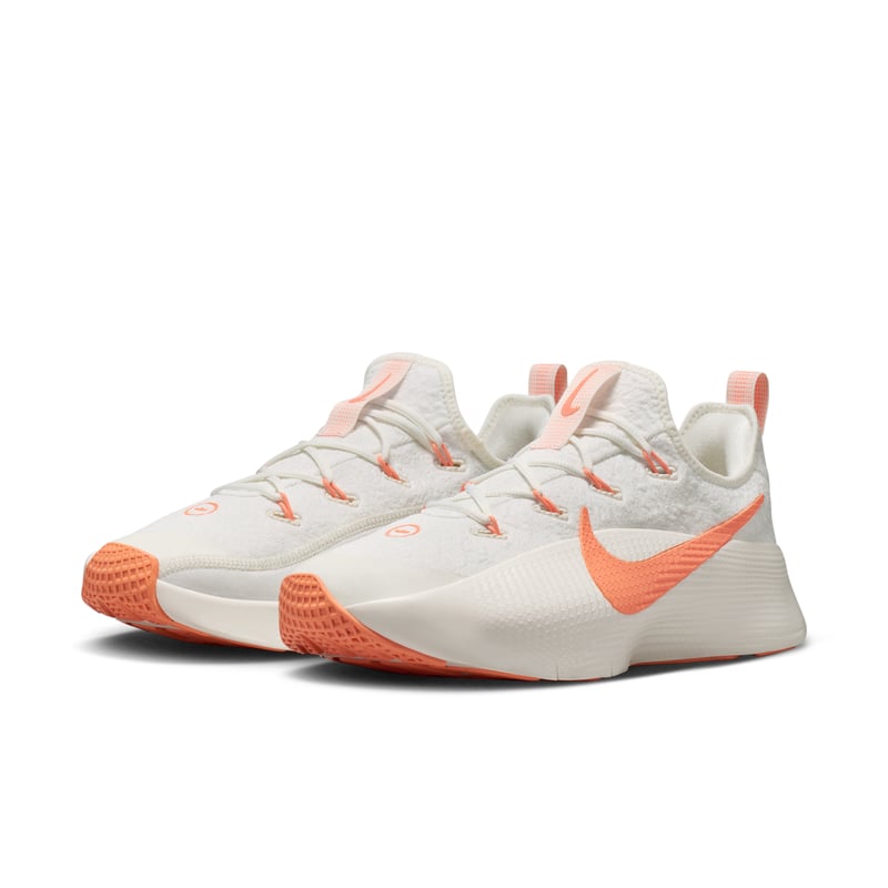 Nike LeBron TR1 FJ6151-102 05