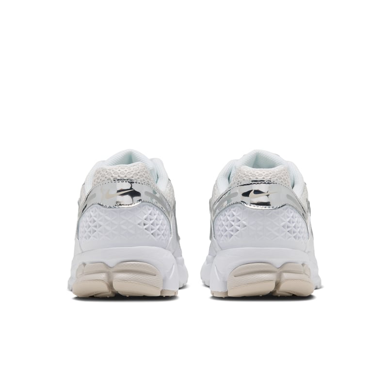 Sneakersy Nike Zoom Vomero 5 "Light Bone & Metallic Silver" | Kobiety | Sportstyle | 06 | SPORTSHOWROOM