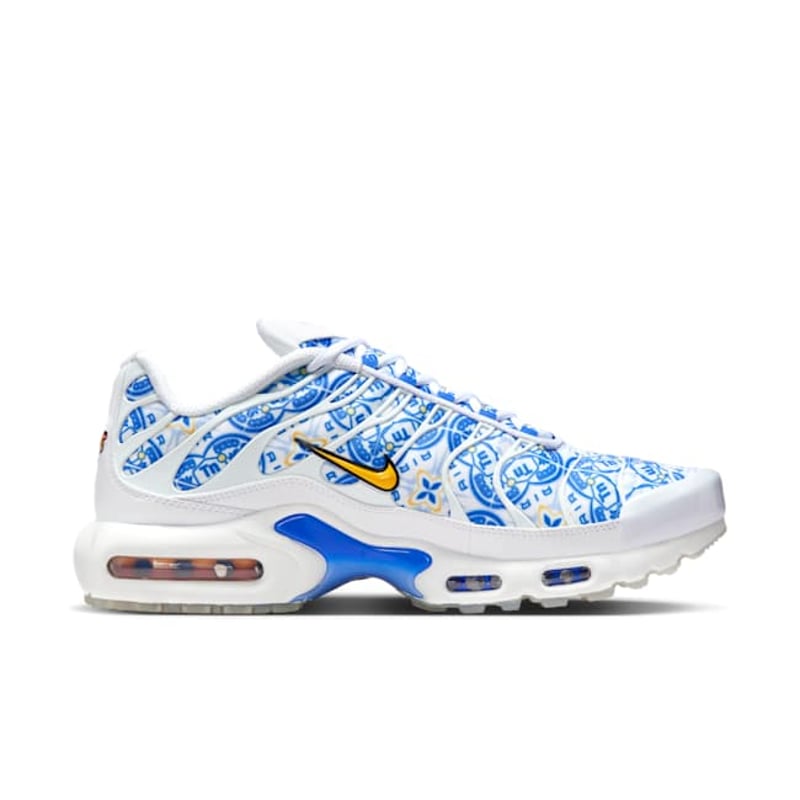 Nike Air Max Plus IM5982-100 03
