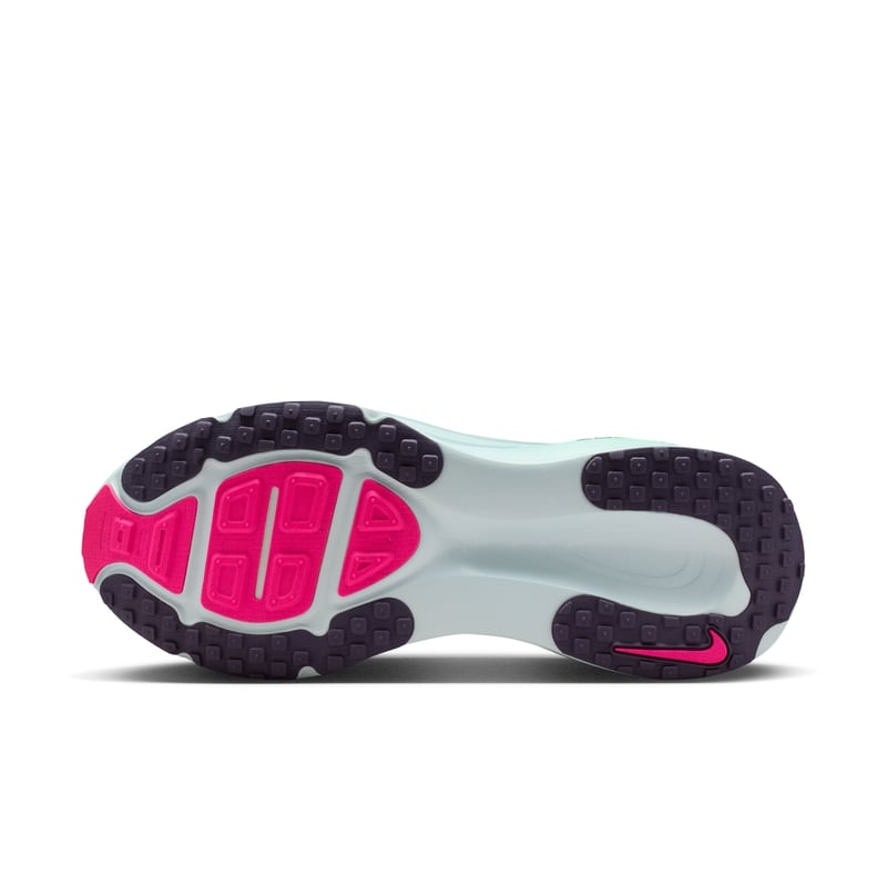 Nike Vomero 18 IM6676-104 02