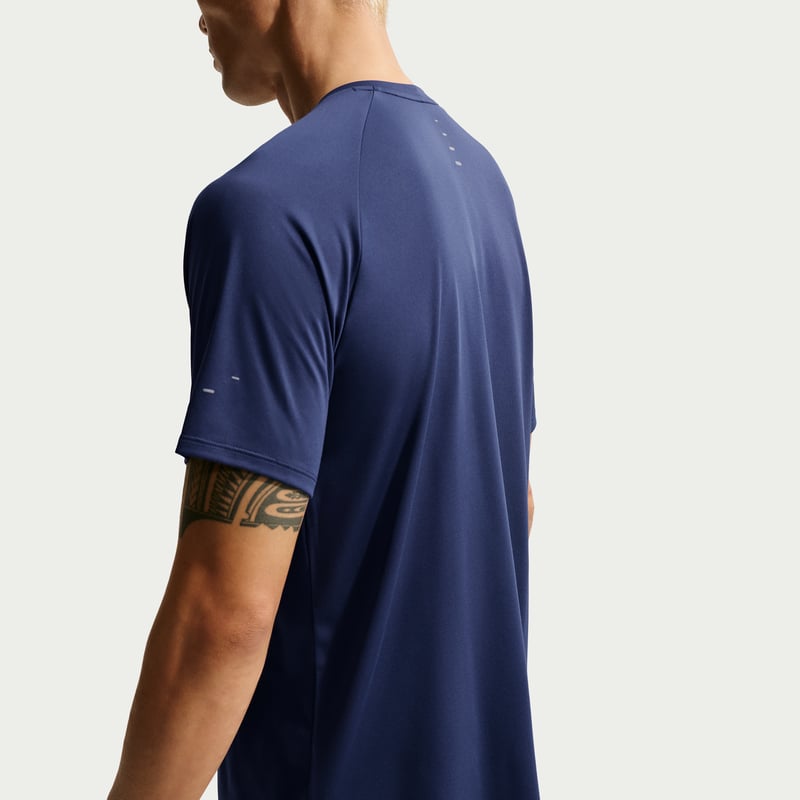 Nike Stride Dri-FIT ADV HV5203-410 02