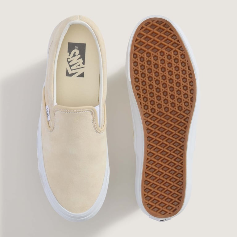 Vans Premium Classic Slip-On VN000D9PCHW 03