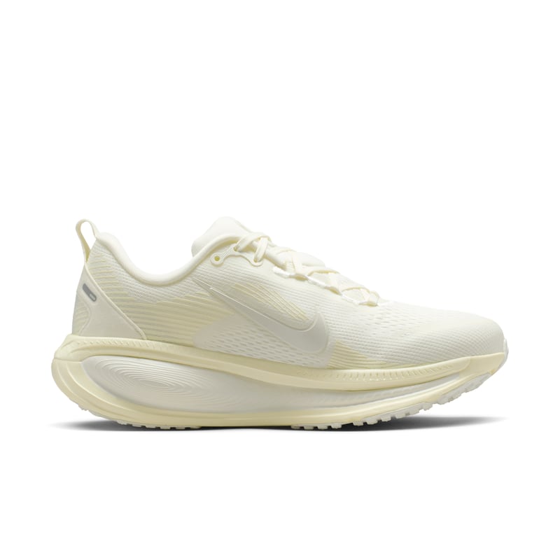 Nike Vomero 18 HM6804-110 03