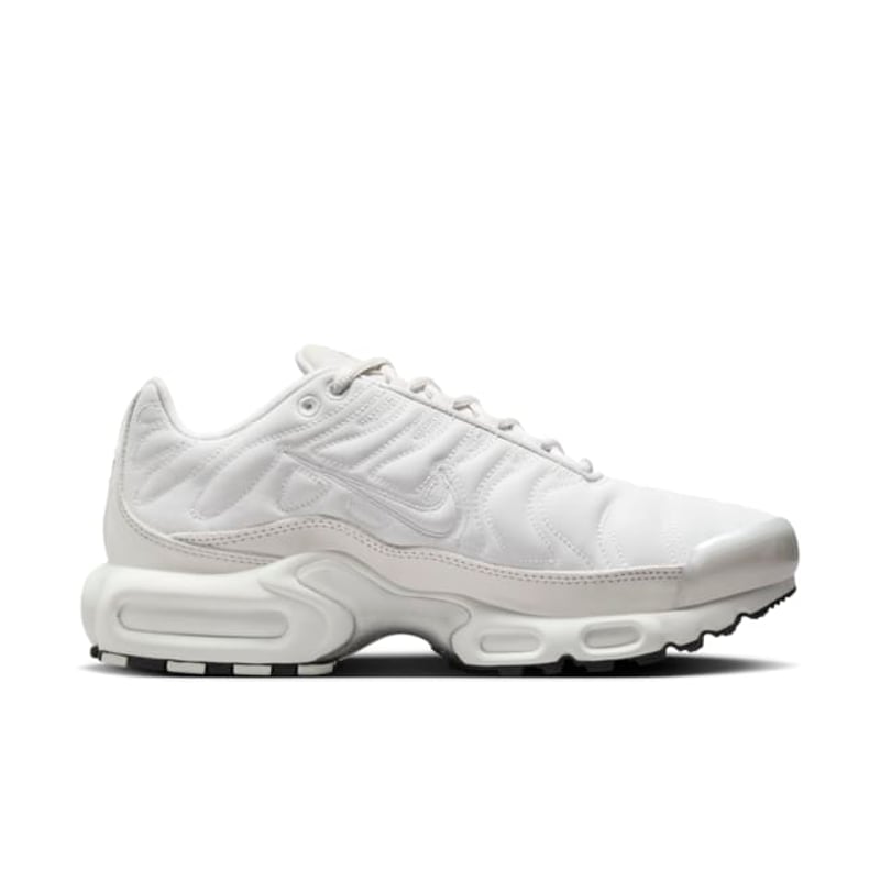 Nike Air Max Plus FZ4342-001 03
