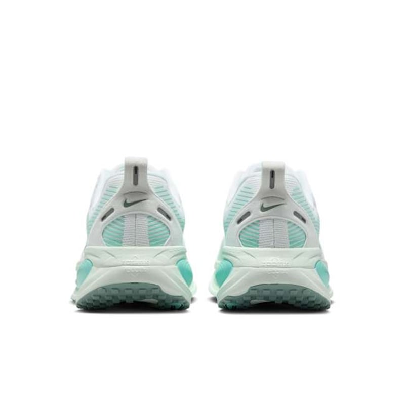 Nike Vomero 18 HM6804-106 06