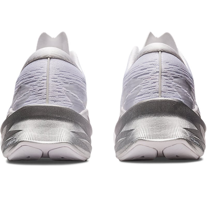 ASICS Novablast 3 1012B288-102 05