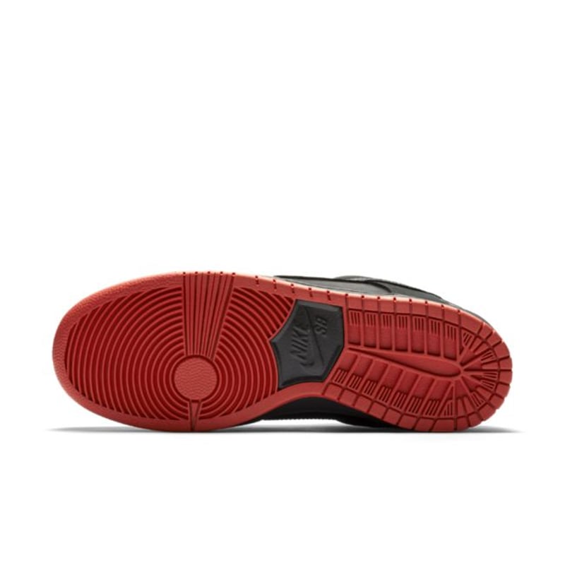 Nike SB Dunk Low Pro x Jeff Staple 883232-008 02