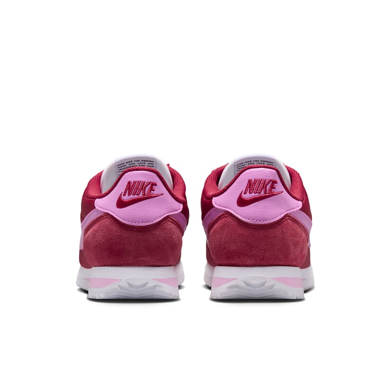 Sneakersy Nike Cortez Textile "Tough Red & Light Magenta" | Kobiety | Sportstyle | 06 | SPORTSHOWROOM