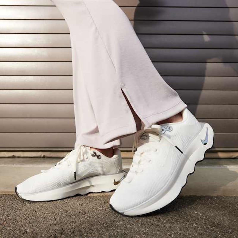 Nike Motiva DV1238-103 02