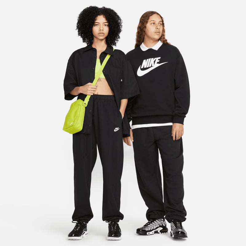 Nike Club Fleece Mid-Rise Oversized DQ5800-010 06