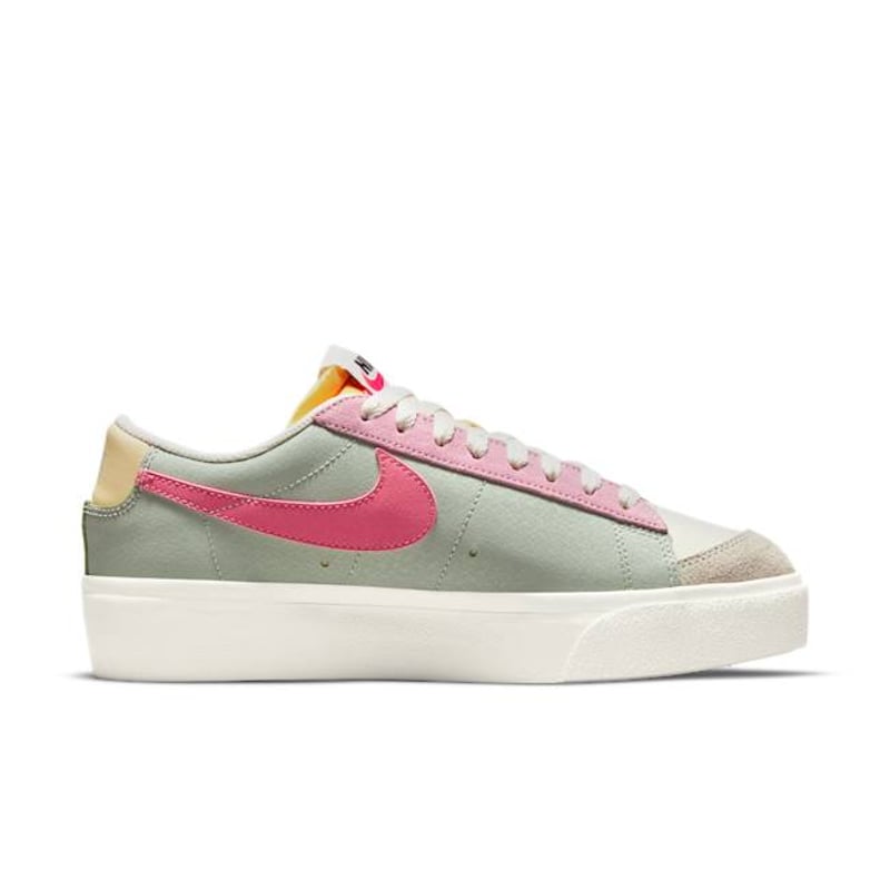 Nike Blazer Low Platform DM9464-001 03