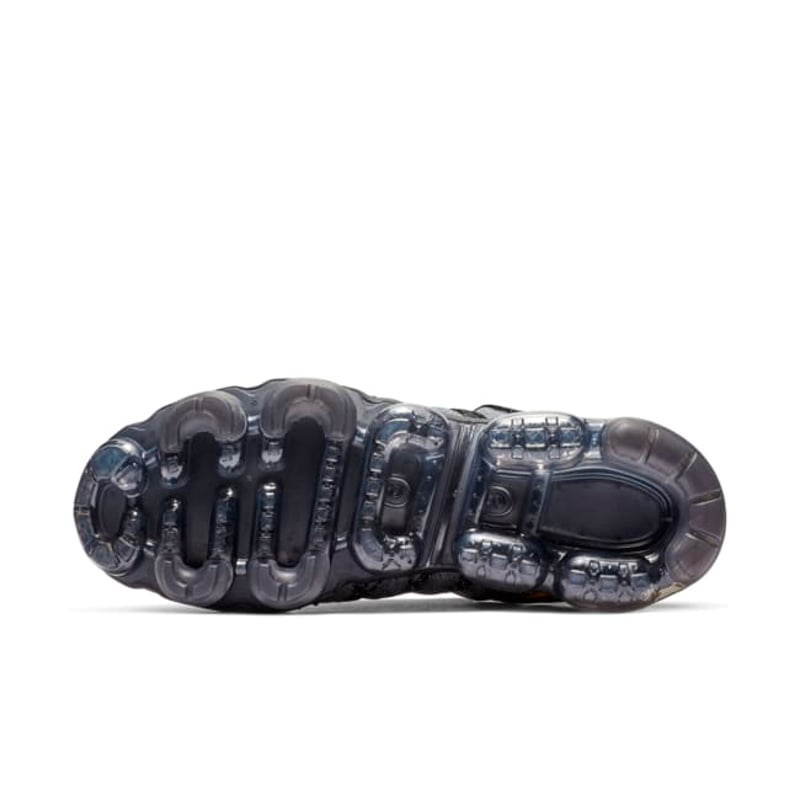 Nike Air VaporMax Run Utility AQ8810-010 02