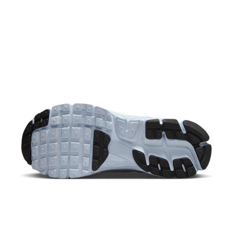 Nike Zoom Vomero 5 FJ2028-401 02