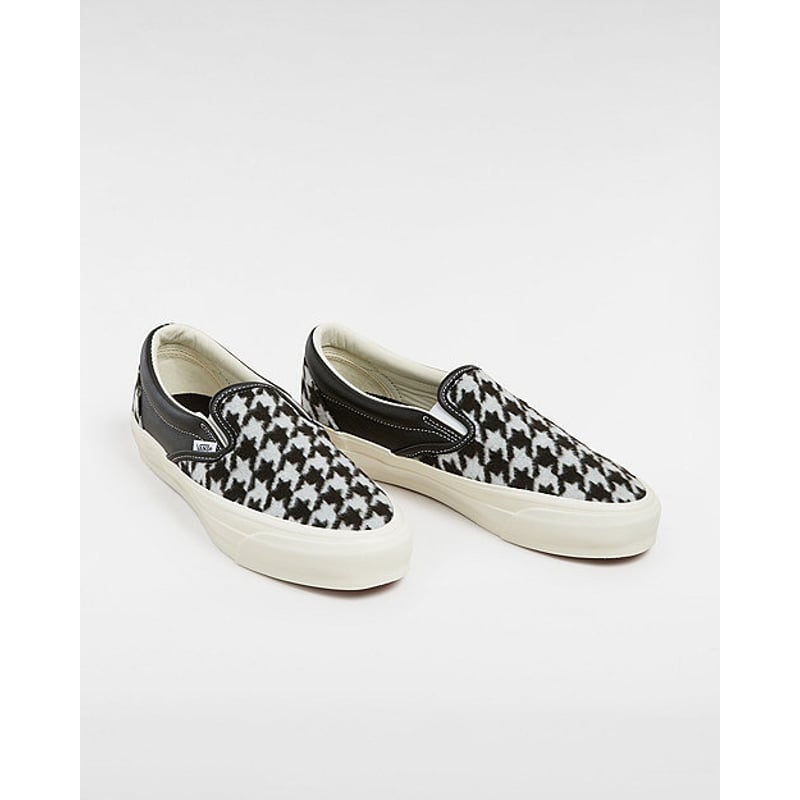 Vans Premium Slip-on 98 VN000CSEBLK 02