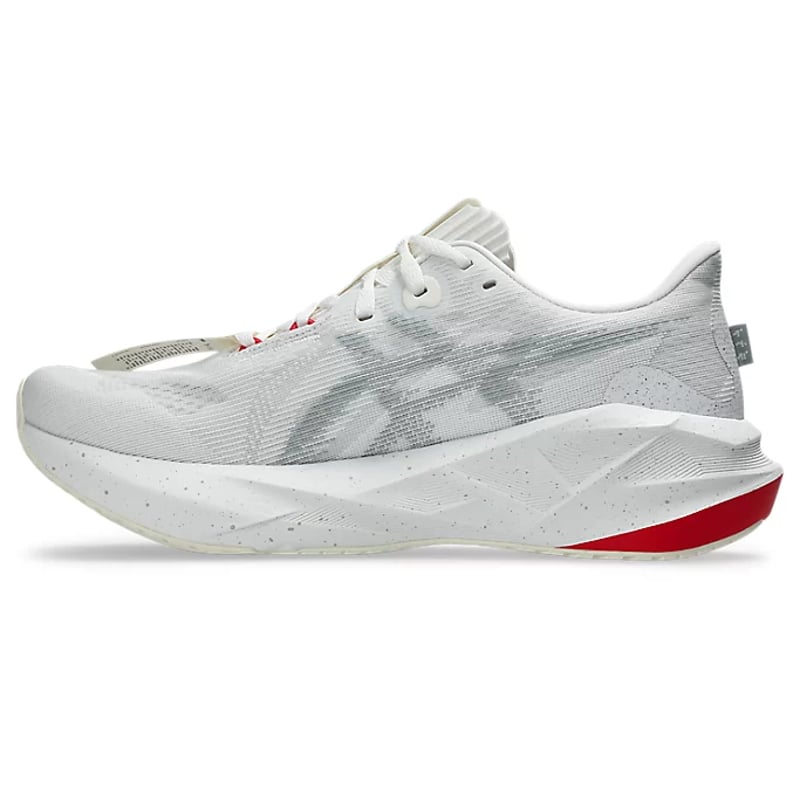 ASICS Novablast 5 x Bandit 1011C118-020 04