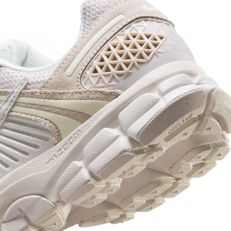 Nike Zoom Vomero 5 HQ0458-003 08