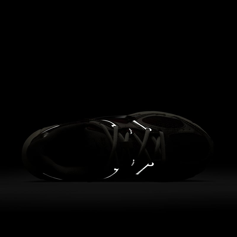 Nike V5 RNR HQ7901-602 09