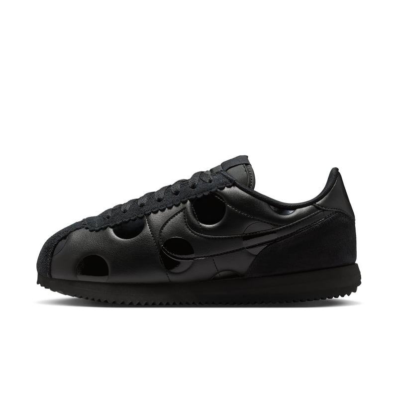 Tenisky Nike Cortez "Triple Black" | Ženy | Sportstyle | 01 | SPORTSHOWROOM