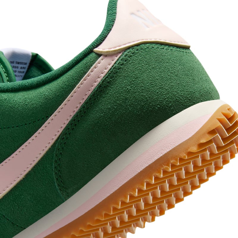 Обувки Nike Cortez "Sport Green & Pink Foam" | Жени | Sportstyle | 08 | SPORTSHOWROOM