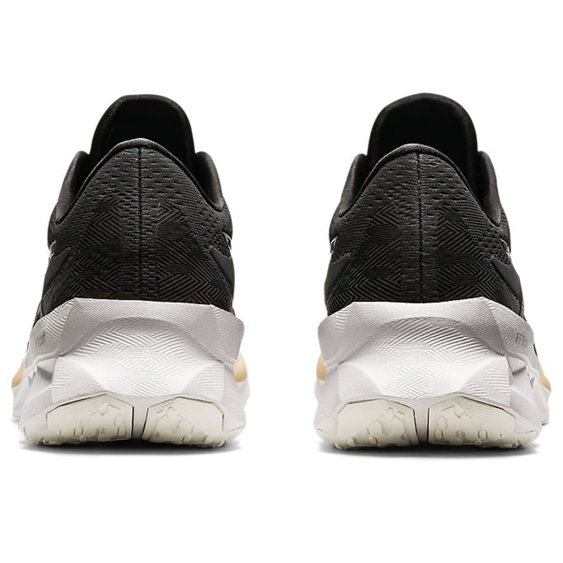 ASICS Novablast 1011B059-001 05
