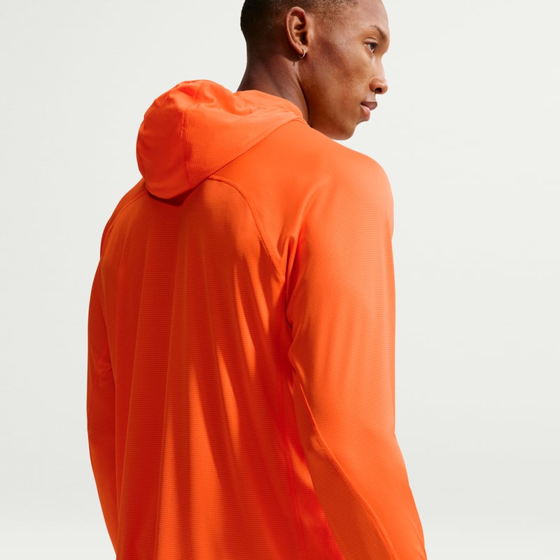 Top Nike ACG "Solar Chase" Dri-FIT UV Protection Hooded "Safety Orange" | Homem | Exterior | 02 | SPORTSHOWROOM