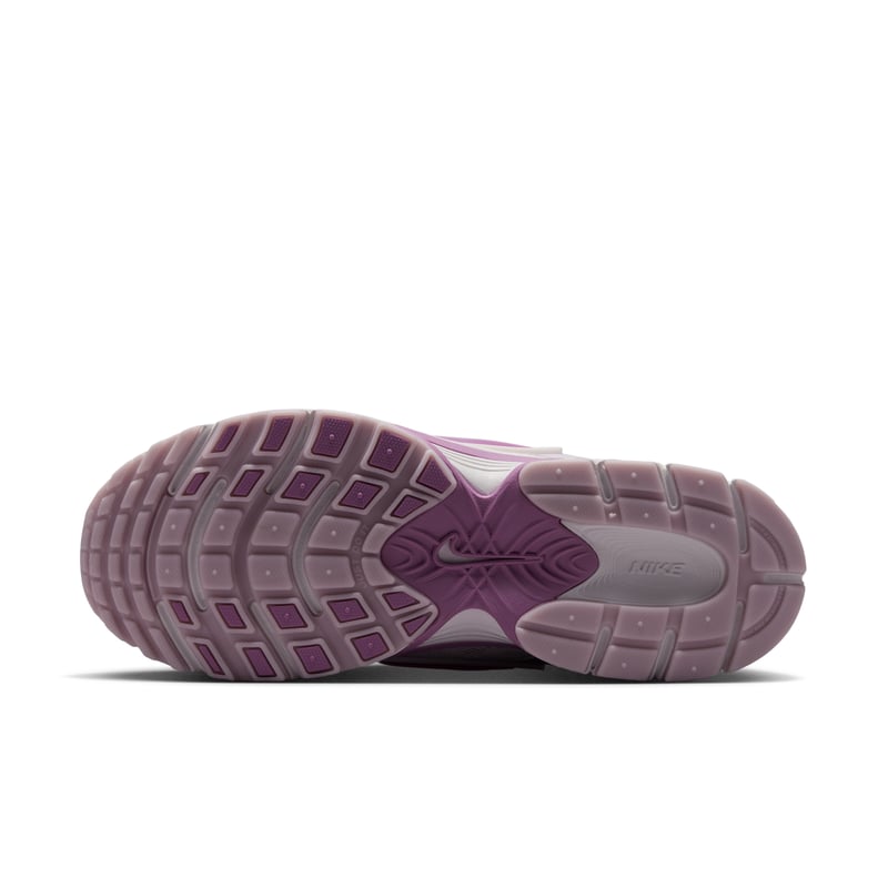 Sneakersy Nike V5 RNR "Bleached Lilac & Light Magenta" | Kobiety | Sportstyle | 02 | SPORTSHOWROOM