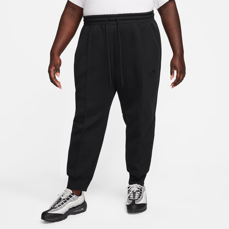Nike Tech Fleece Mid-Rise FB8332-010 01