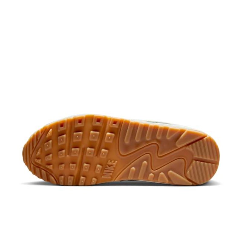 Nike Air Max 90 SE FN7490-133 02