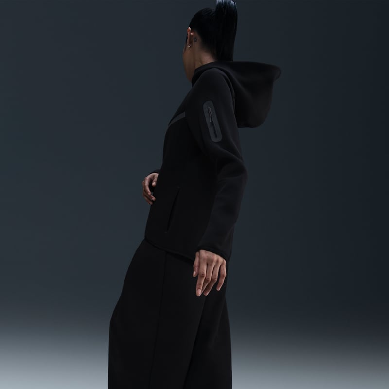 Nike Tech Fleece Windrunner HV6747-010 03