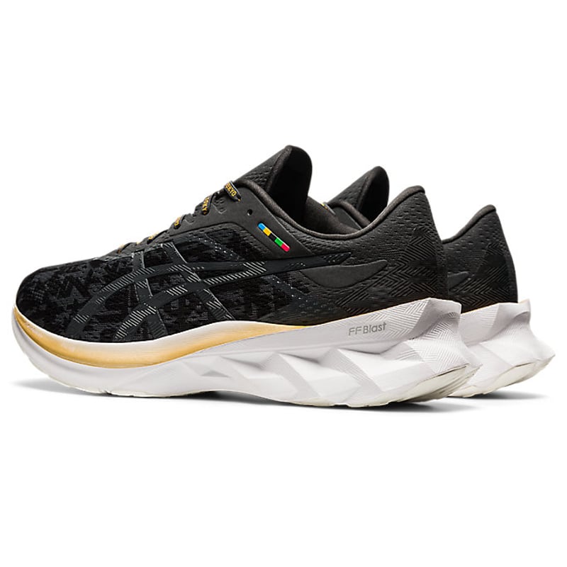 ASICS Novablast 1011B059-001 03