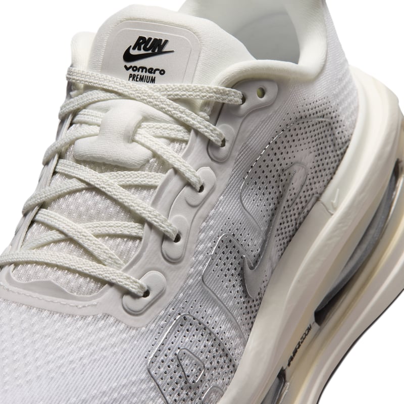 Nike Vomero Premium IQ8102-101 07