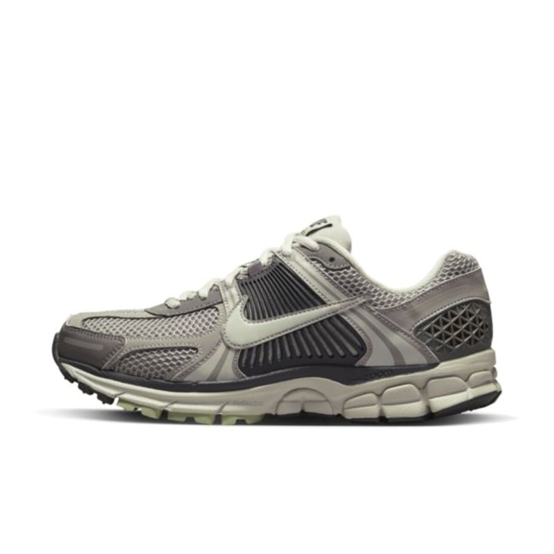 Nike Zoom Vomero 5 FB8825-001 01