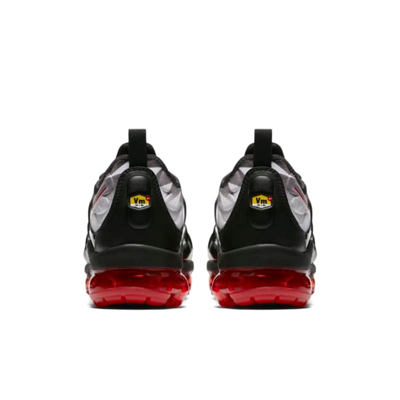 Nike Air VaporMax Plus AQ8632-001 06