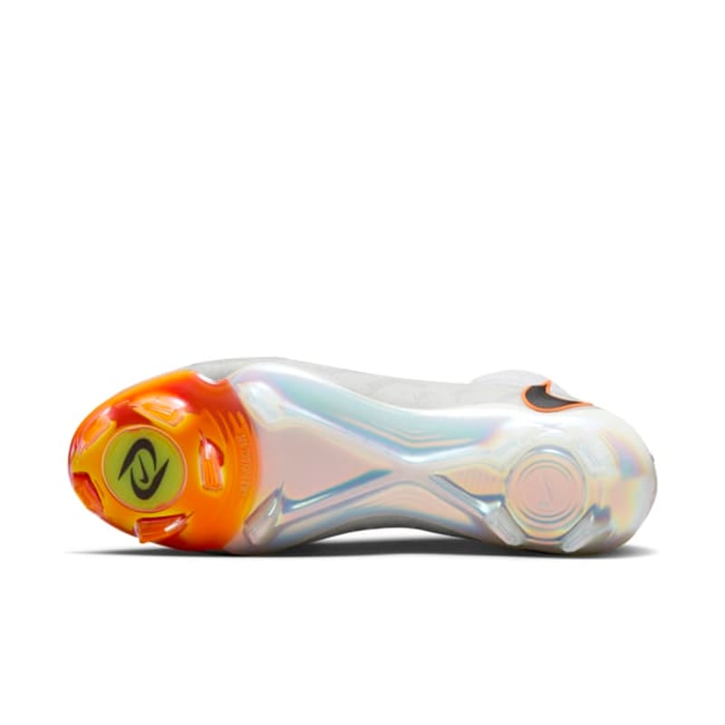 Nike Phantom Luna Elite FG FN8405-101 02