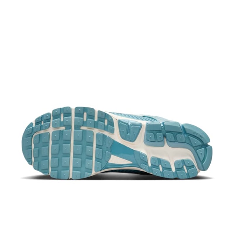 Nike Zoom Vomero 5 HF1553-400 02