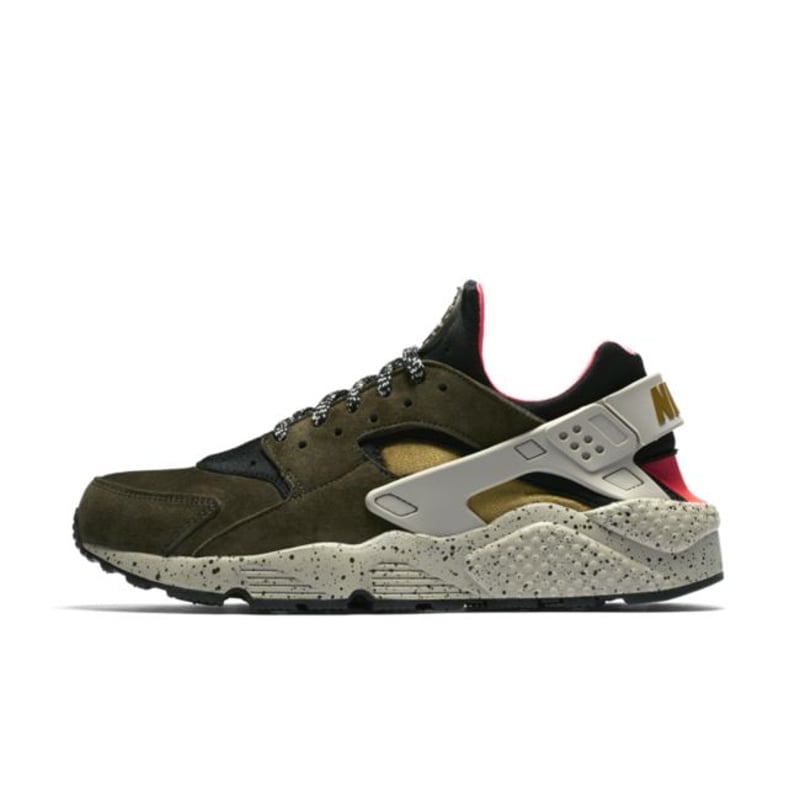 Nike air huarache run premium desert moss best sale