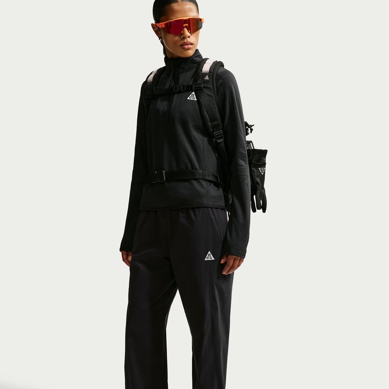 Nike ACG "Wolf Grid" Therma-FIT 1/2-Zip Top "Black" | Dames | Hiken | 03 | SPORTSHOWROOM