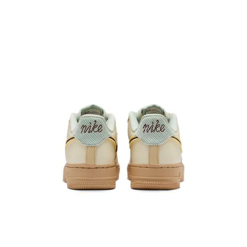 Nike Air Force 1 LV8 HQ3473-122 06