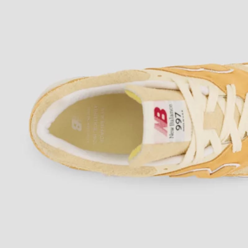 New Balance 997 Made in USA sneakers "Dried Apricot & Calcium" | Dame & Herre | Sportstyle | 03 | SPORTSHOWROOM