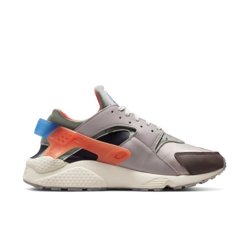 Nike Air Huarache Premium DV0781-001 03