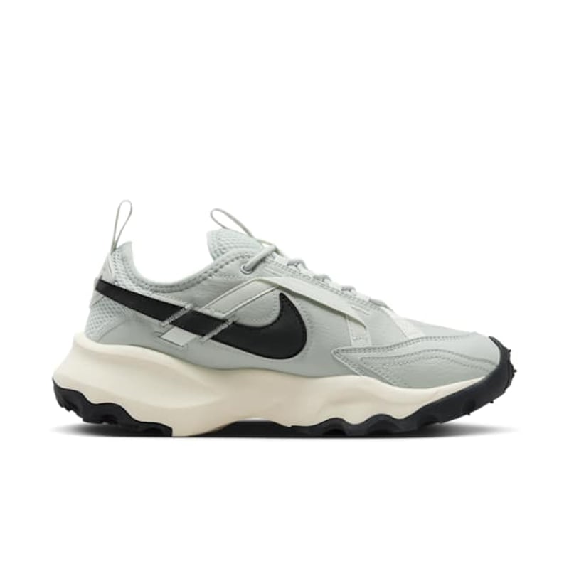 Nike TC 7900 DD9682-004 03