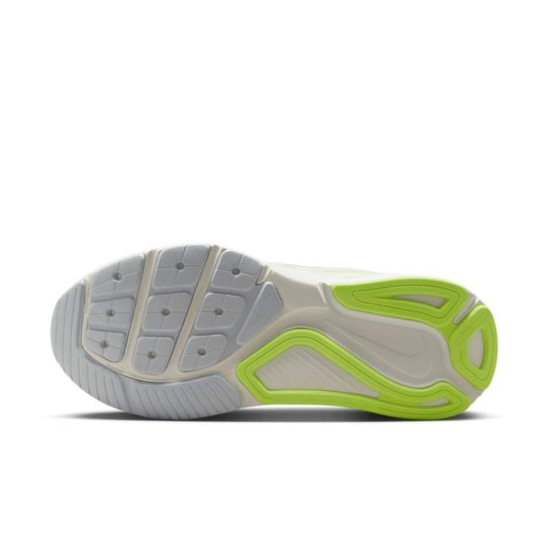 Nike Structure 26 HJ1101-103 02